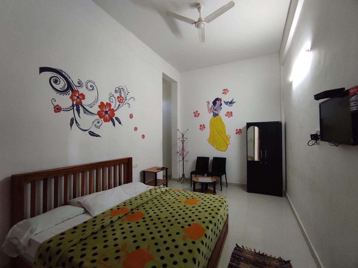 Greenpepperhomestay Munnar Anaviratty Exteriör bild