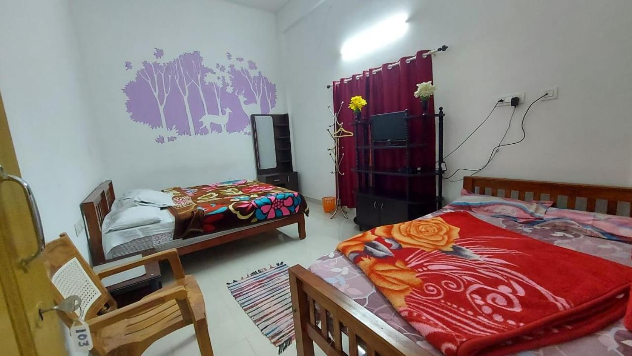 Greenpepperhomestay Munnar Anaviratty Exteriör bild