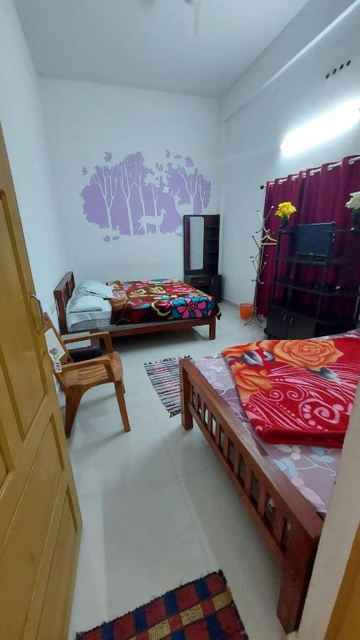 Greenpepperhomestay Munnar Anaviratty Exteriör bild