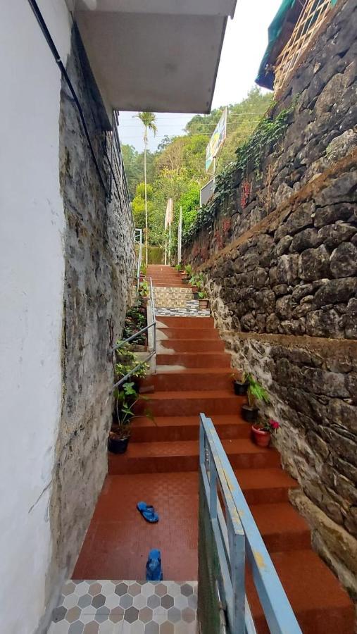 Greenpepperhomestay Munnar Anaviratty Exteriör bild