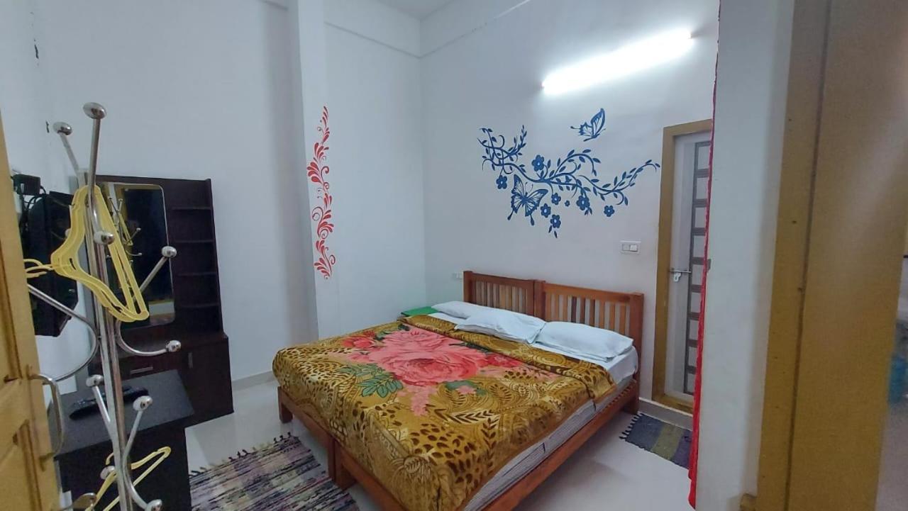 Greenpepperhomestay Munnar Anaviratty Exteriör bild