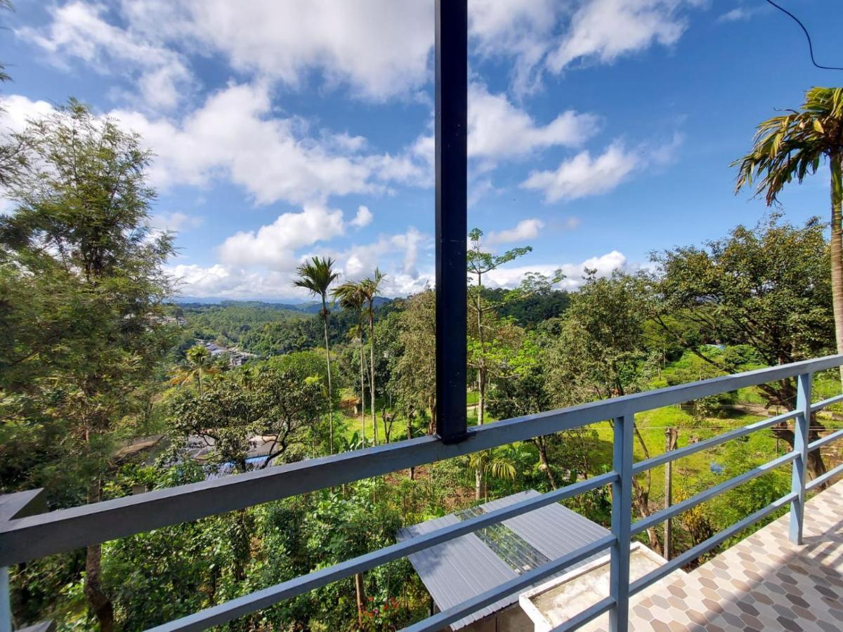 Greenpepperhomestay Munnar Anaviratty Exteriör bild
