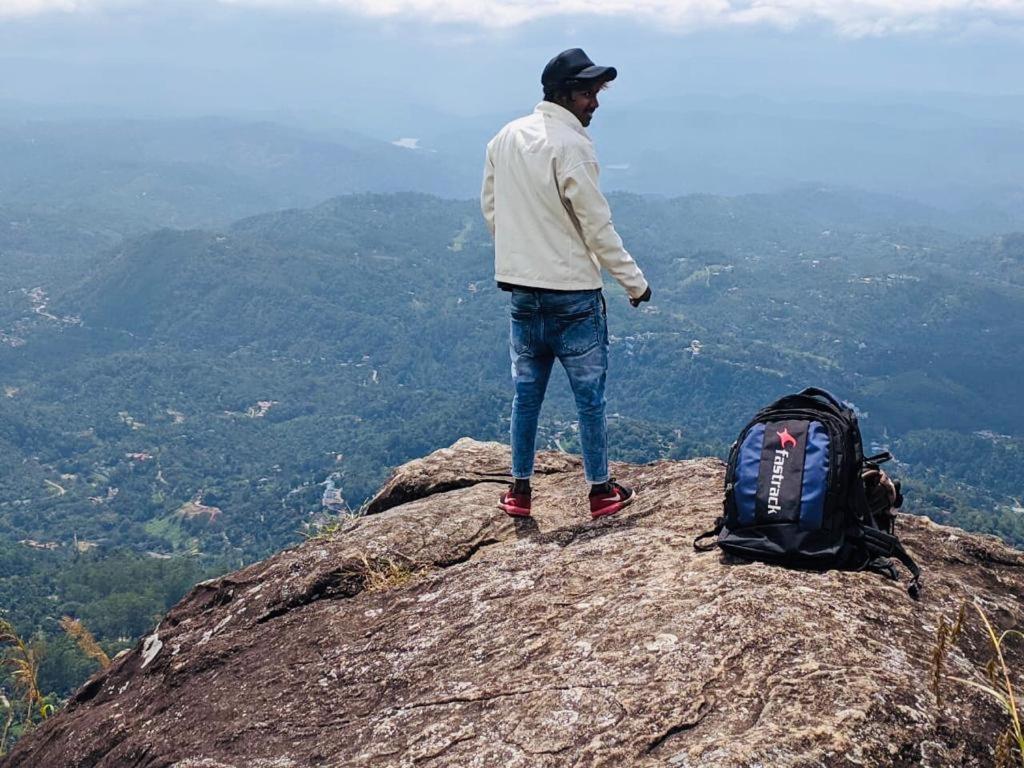 Greenpepperhomestay Munnar Anaviratty Exteriör bild