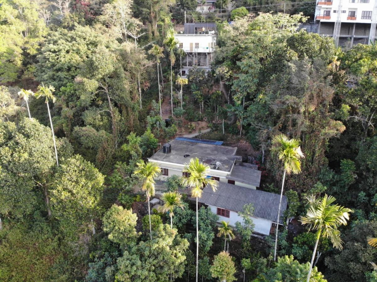 Greenpepperhomestay Munnar Anaviratty Exteriör bild